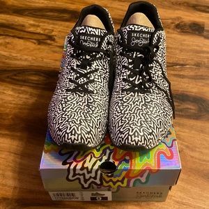 Skechers Street Uno- Infinite Drip Women's Sneaker Black & White